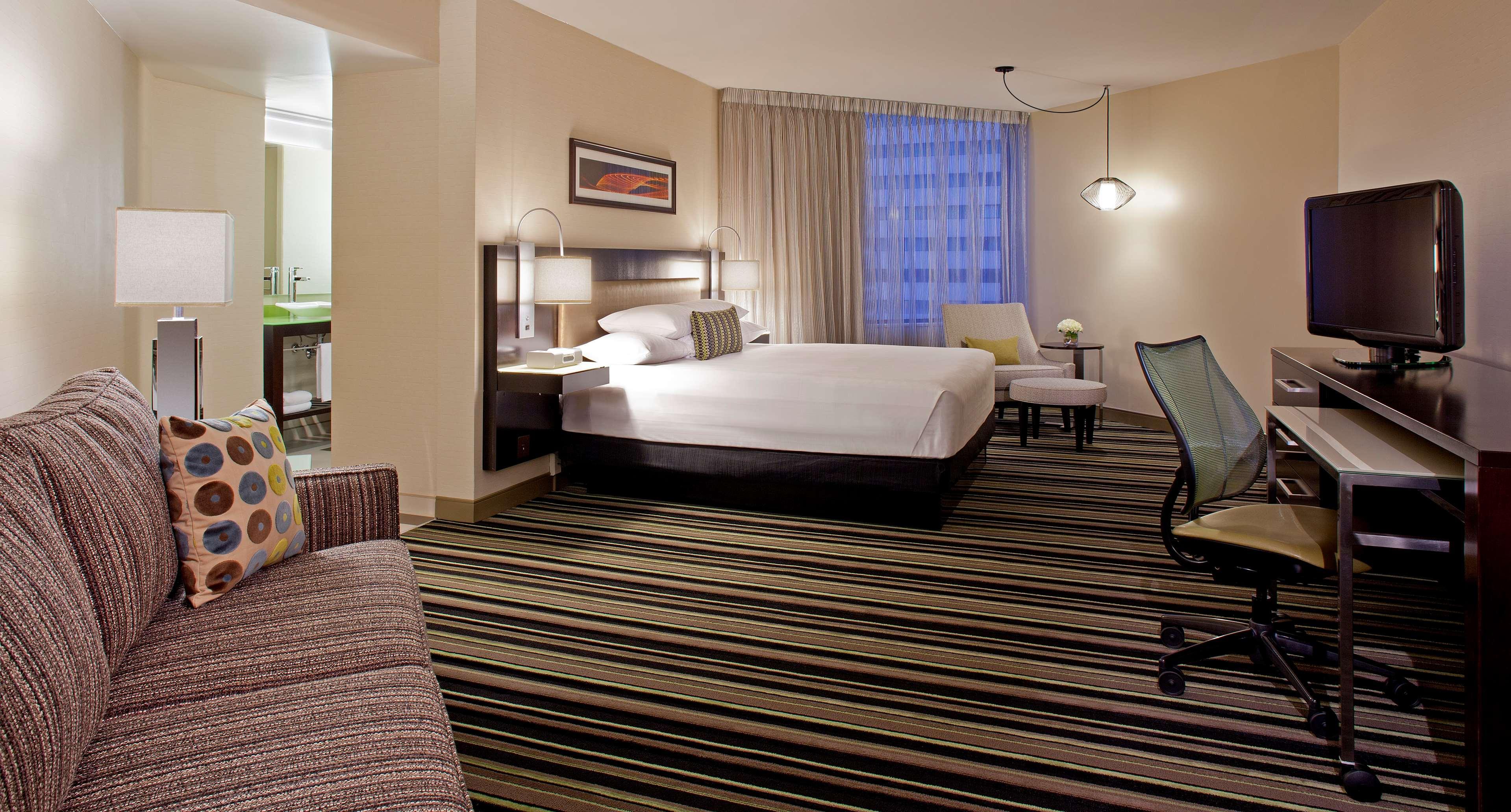 Hyatt Regency Indianapolis At State Capitol Hotel Exterior foto